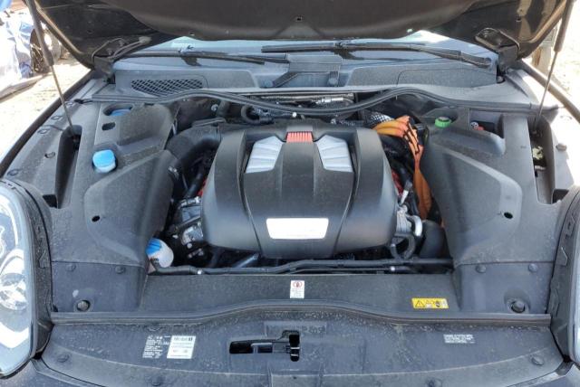Photo 12 from auction – 2016 PORSCHE CAYENNE SE with VIN WP1AE2A2XGLA60800