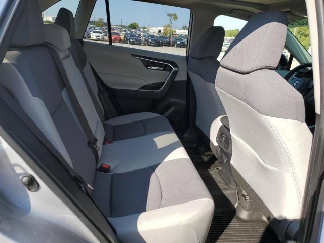 Photo 11 from auction – 2019 TOYOTA RAV4 XLE with VIN JTMP1RFV4KD025644