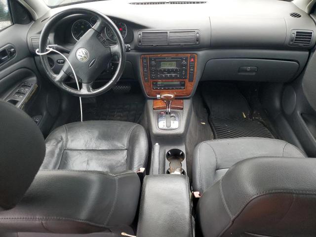 Photo 8 from auction – 2004 VOLKSWAGEN PASSAT with VIN WVWRH63B44P205575