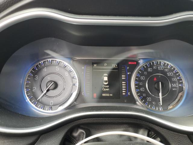 Photo 9 from auction – 2015 CHRYSLER 200 LIMITE with VIN 1C3CCCAB5FN681052