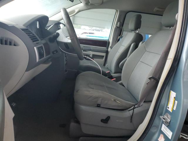 Photo 7 from auction – 2010 CHRYSLER TOWN & COU with VIN 2A4RR5D17AR308782