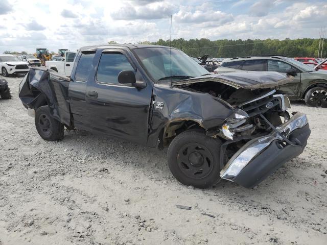Photo 4 from auction – 2000 FORD F150 with VIN 1FTRX17W0YNB07552