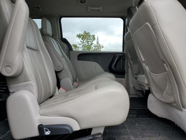 Photo 11 from auction – 2013 CHRYSLER TOWN & COU with VIN 2C4RC1BG4DR577916