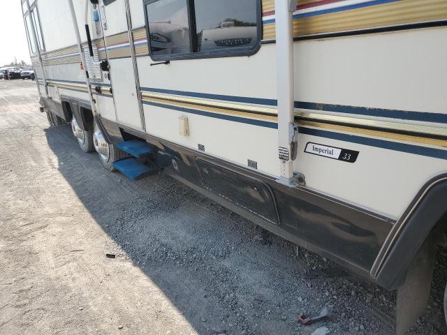 Photo 9 from auction – 1984 CHEVROLET P30 with VIN 1GBKP37W4E3312591