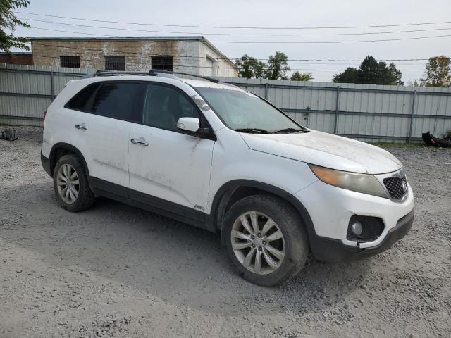 Photo 4 from auction – 2011 KIA SORENTO EX with VIN 5XYKUDA26BG062018
