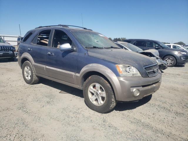 Photo 4 from auction – 2005 KIA SORENTO EX with VIN KNDJD733855361056
