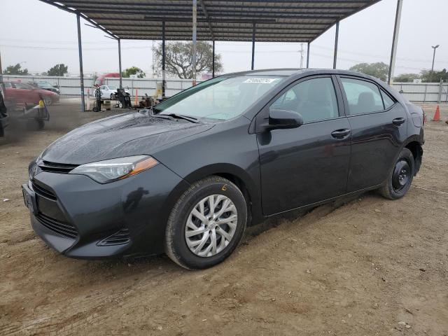 TOYOTA COROLLA L 2018 z numerem VIN 5YFBURHEXJP829408 - Zdjęcie z aukcji