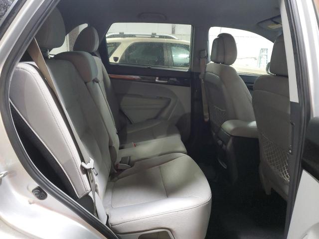 Photo 11 from auction – 2014 KIA SORENTO LX with VIN 5XYKTCA65EG543477