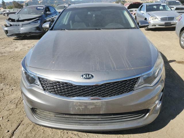 Photo 5 from auction – 2017 KIA OPTIMA LX with VIN 5XXGT4L35HG147704