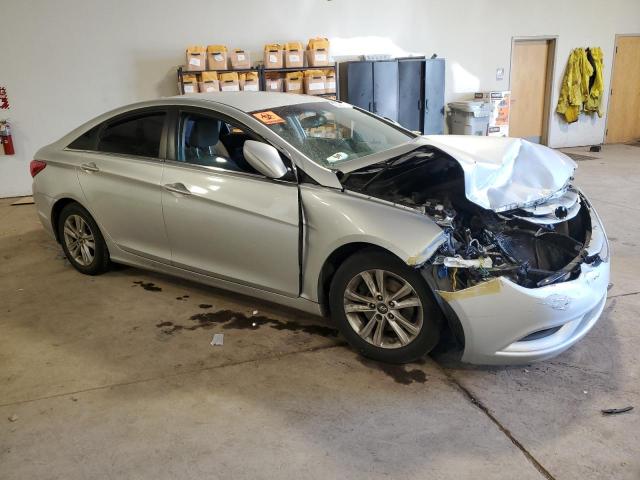 Photo 4 from auction – 2013 HYUNDAI SONATA GLS with VIN 5NPEB4AC1DH687322