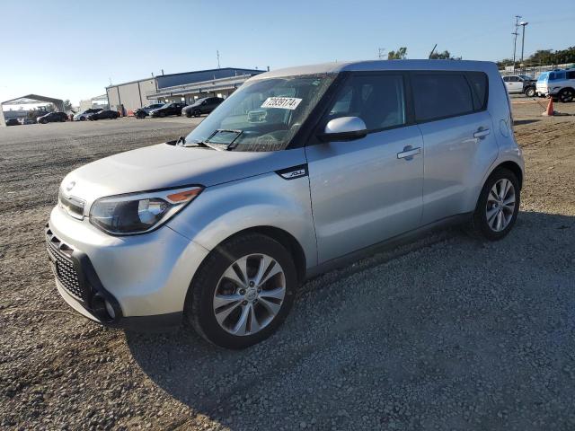 KIA SOUL + 2016 with VIN KNDJP3A50G7869470 - Photo from auction