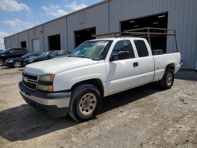 CHEVROLET SILVERADO 2006 with VIN 1GCEK19B86Z160321 - Photo from auction