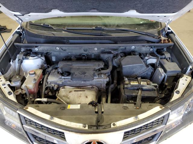 Photo 12 from auction – 2015 TOYOTA RAV4 LE with VIN JTMBFREV4FD165132