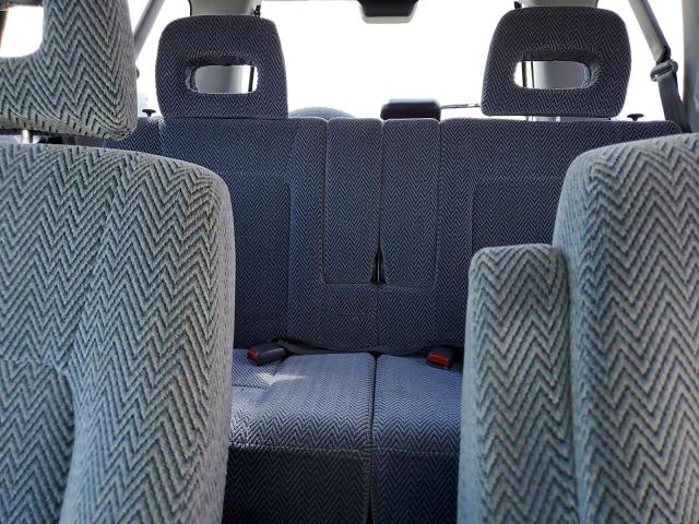 Photo 10 from auction – 1998 HONDA CR-V LX with VIN JHLRD2848WC016004