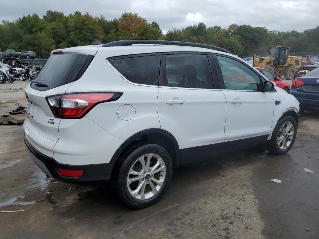 Photo 3 from auction – 2018 FORD ESCAPE SE with VIN 1FMCU9GD9JUB94760