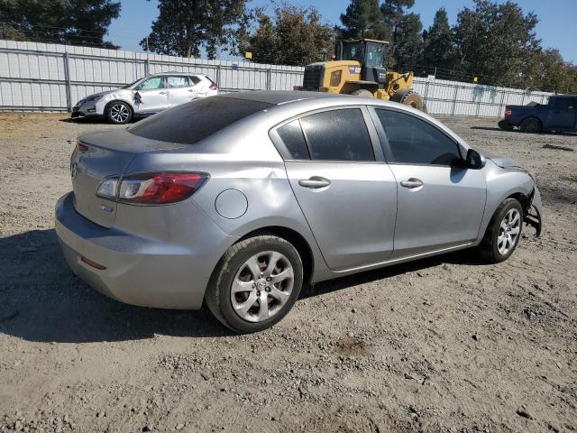 Photo 3 from auction – 2013 MAZDA 3 I with VIN JM1BL1UP8D1780200