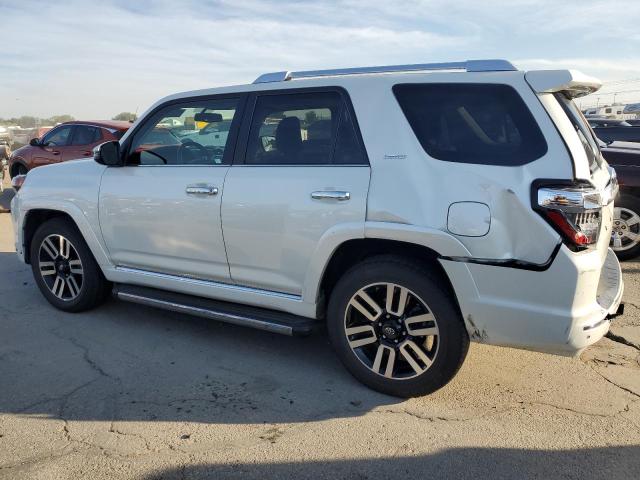 Photo 2 from auction – 2015 TOYOTA 4RUNNER SR with VIN JTEBU5JRXF5258914