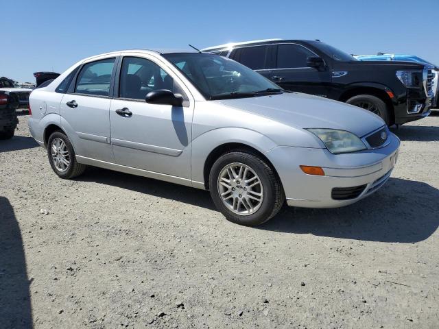 Photo 4 from auction – 2005 FORD FOCUS ZX4 with VIN 1FAFP34N15W224711