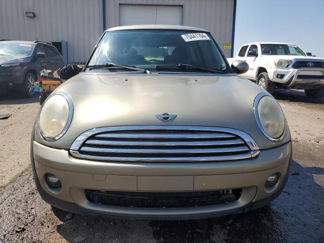 Photo 5 from auction – 2010 MINI COOPER with VIN WMWMF3C54ATZ23376
