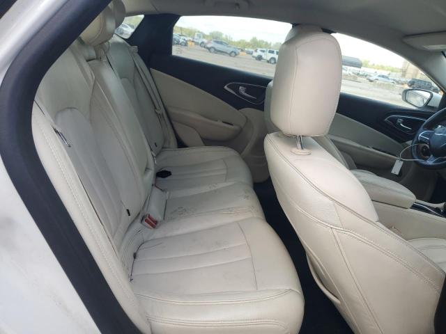 Foto 10 de la subasta – 2015 CHRYSLER 200 LIMITE con VIN 1C3CCCABXFN635135