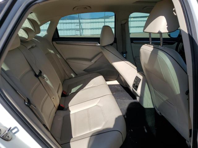 Photo 10 from auction – 2018 VOLKSWAGEN PASSAT SE with VIN 1VWBA7A32JC031237