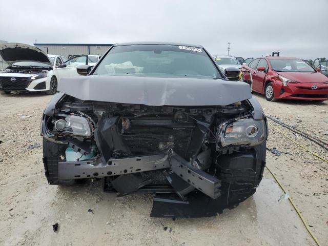 Photo 5 from auction – 2019 CHRYSLER 300 S with VIN 2C3CCABG3KH516022