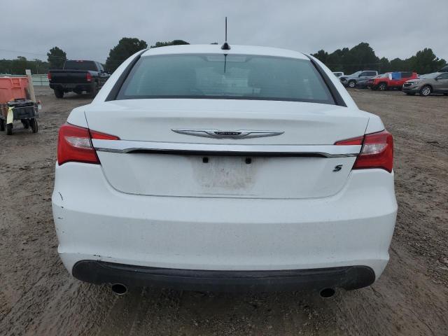 Photo 6 from auction – 2013 CHRYSLER 200 TOURIN with VIN 1C3CCBBG9DN737396