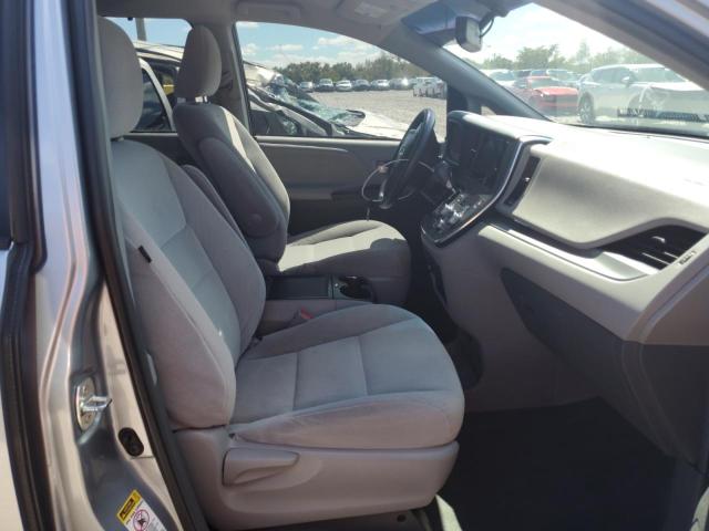Photo 7 from auction – 2015 TOYOTA SIENNA LE with VIN 5TDKK3DC0FS644029