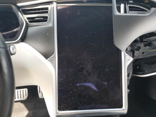Photo 9 from auction – 2016 TESLA MODEL S with VIN 5YJSA1E42GF161906