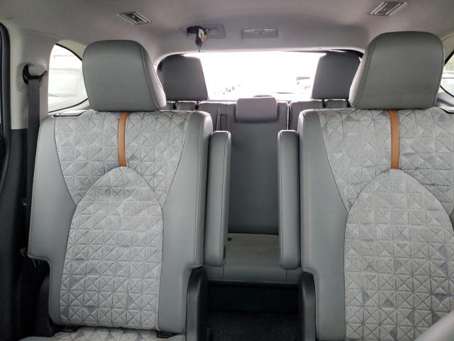 Photo 10 from auction – 2022 TOYOTA HIGHLANDER with VIN 5TDAARAH3NS511555