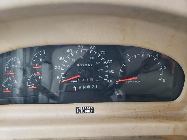 Photo 8 from auction – 2002 WINNEBAGO ADVENTURER with VIN 1FCNF53S910A18710