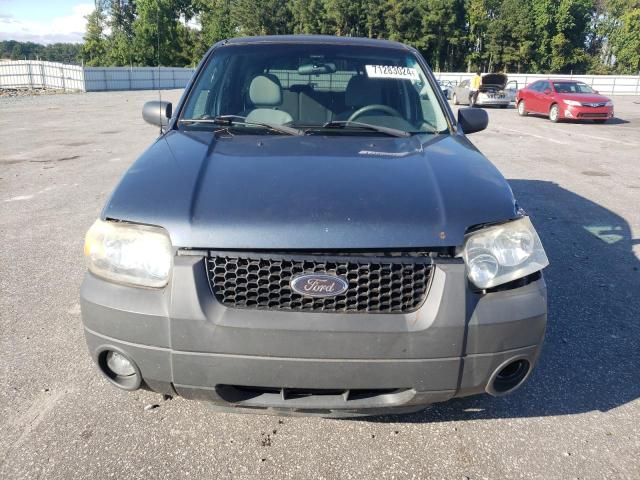 Photo 5 from auction – 2005 FORD ESCAPE XLT with VIN 1FMYU03155KD52140