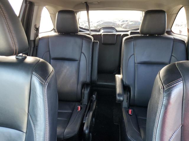 Photo 10 from auction – 2019 TOYOTA HIGHLANDER with VIN 5TDKZRFH7KS560422