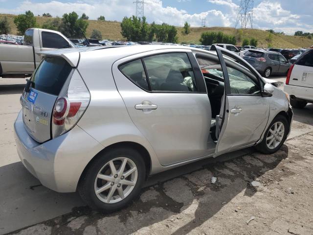 Photo 3 from auction – 2014 TOYOTA PRIUS C with VIN JTDKDTB31E1564859