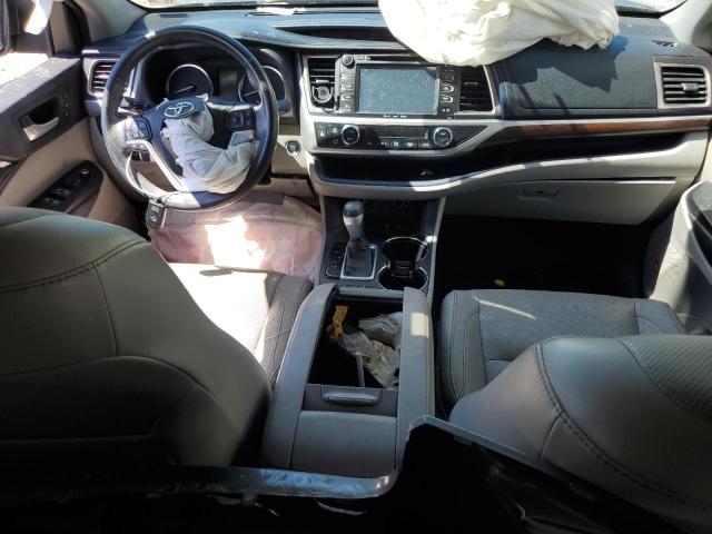 Photo 8 from auction – 2016 TOYOTA HIGHLANDER with VIN 5TDDKRFHXGS329373