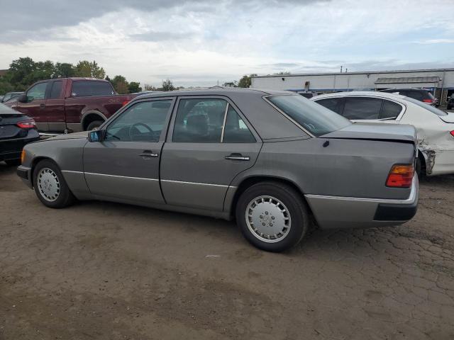Photo 2 from auction – 1992 MERCEDES-BENZ 300 E with VIN WDBEA30D5NB730021