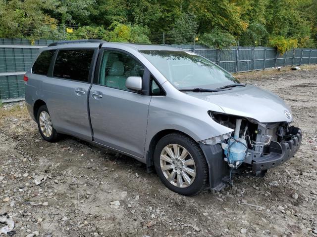 Photo 4 from auction – 2012 TOYOTA SIENNA XLE with VIN 5TDDK3DCXCS035762