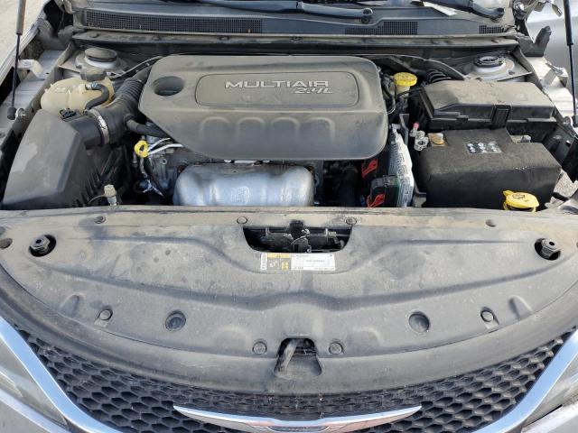 Photo 11 from auction – 2015 CHRYSLER 200 LIMITE with VIN 1C3CCCABXFN701571