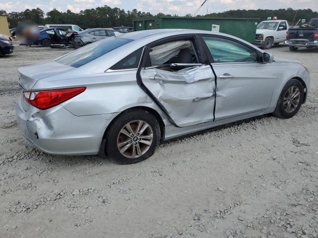 Photo 3 from auction – 2013 HYUNDAI SONATA GLS with VIN 5NPEB4AC1DH599080