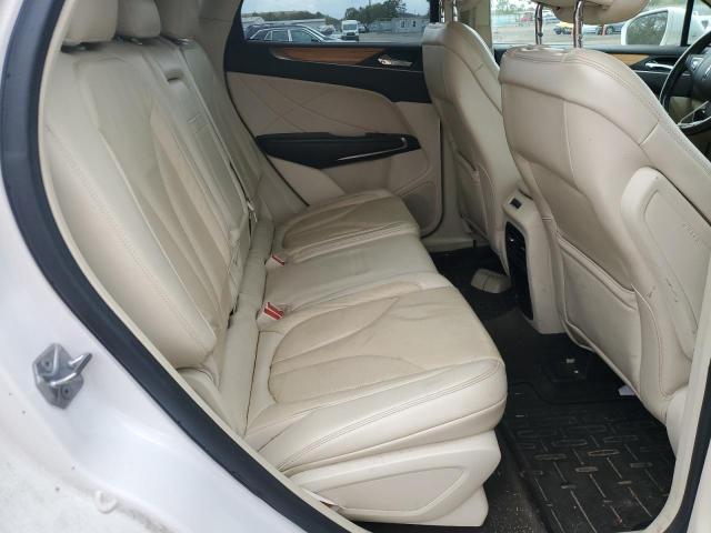 Photo 11 from auction – 2016 LINCOLN MKC SELECT with VIN 5LMCJ2D91GUJ27639