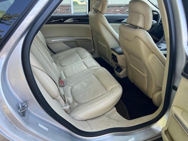 Photo 6 from auction – 2014 LINCOLN MKZ with VIN 3LN6L2J93ER823860