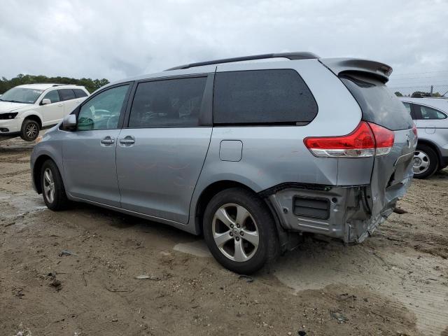 Photo 2 from auction – 2014 TOYOTA SIENNA LE with VIN 5TDKK3DCXES493294