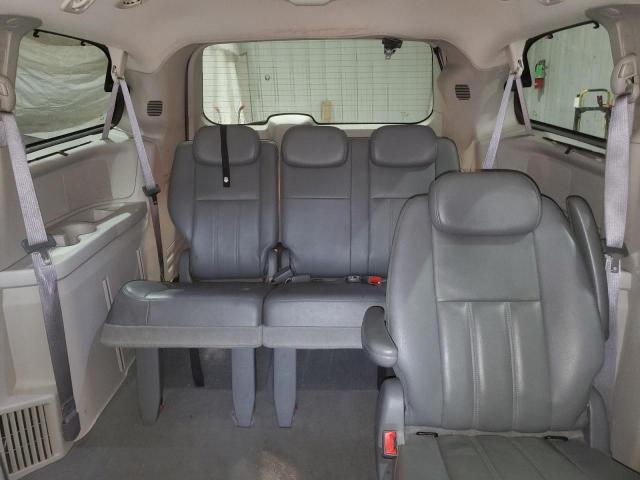 Photo 10 from auction – 2010 CHRYSLER TOWN & COU with VIN 2A4RR5DX5AR150088