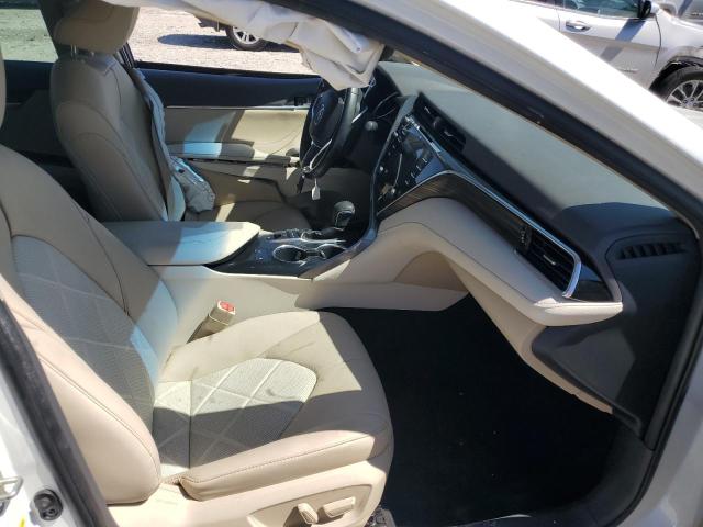 Photo 7 from auction – 2018 TOYOTA CAMRY L with VIN 4T1B11HK8JU671908