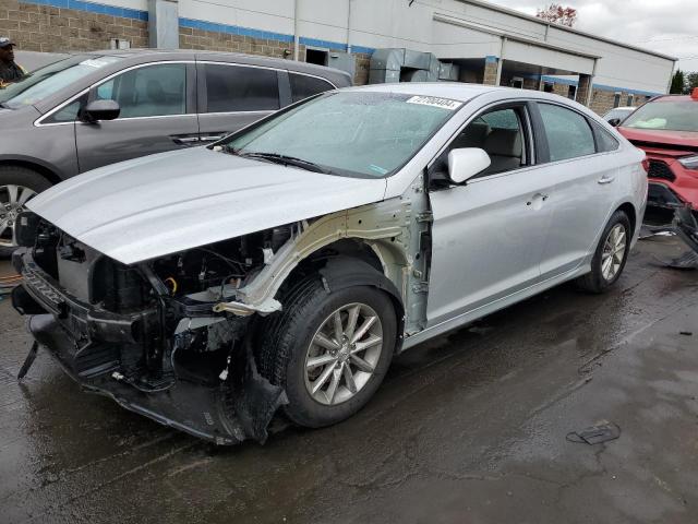 Photo 1 from auction – 2019 HYUNDAI SONATA SE with VIN 5NPE24AF7KH817000