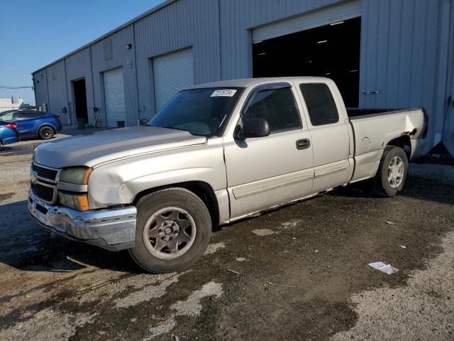 CHEVROLET SILVERADO 2006 with VIN 1GCEC19V56Z210387 - Photo from auction