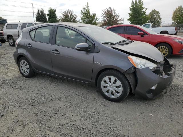 Photo 4 from auction – 2013 TOYOTA PRIUS C with VIN JTDKDTB37D1043403