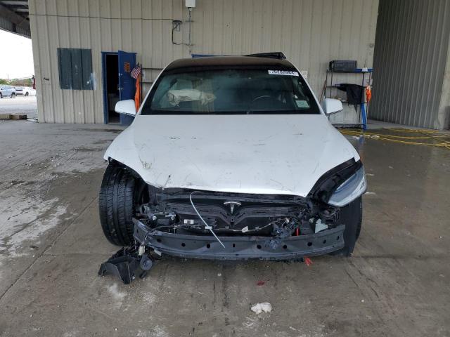 Photo 5 from auction – 2017 TESLA MODEL X with VIN 5YJXCBE29HF037881