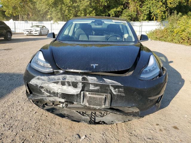 Photo 5 from auction – 2018 TESLA MODEL 3 with VIN 5YJ3E1EA9JF027836