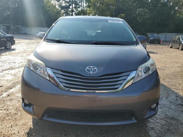 Photo 5 from auction – 2015 TOYOTA SIENNA XLE with VIN 5TDYK3DC1FS669256